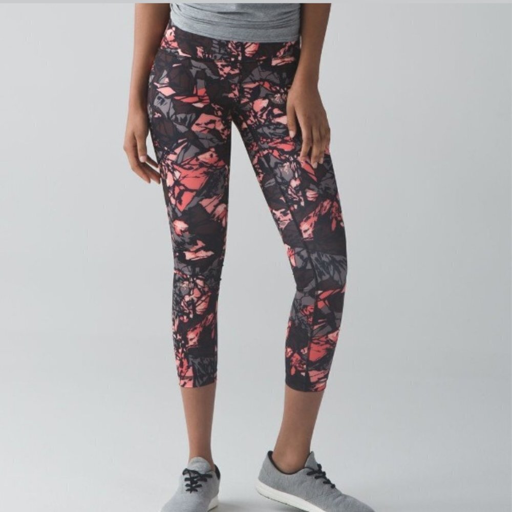Lululemon X  Soul Cycle Women's Paint Storm Espresso Multi High Times Pant